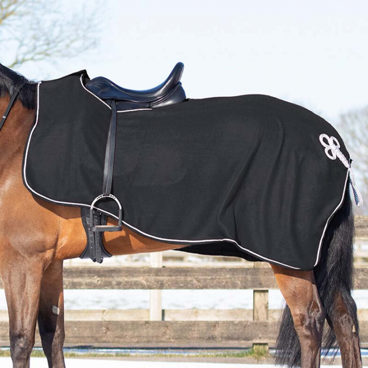 Exercise Sheet Ornament Fleece Black/Silver in the group Horse Rugs / Exercise Sheets at Equinest (6106BASI)
