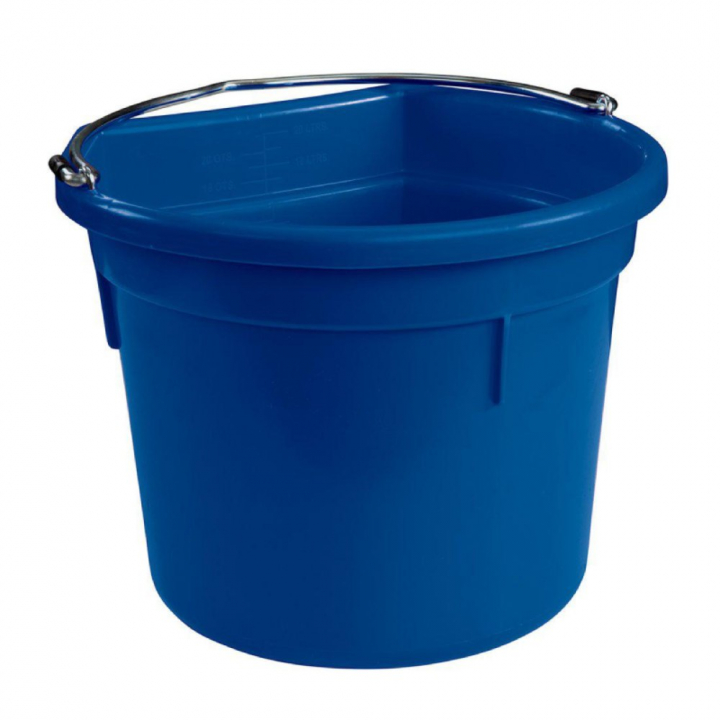 Bucket with Flat Back Blue in the group Stable & Paddock / Stable Supplies & Yard Equipment / Buckets at Equinest (626011BL)