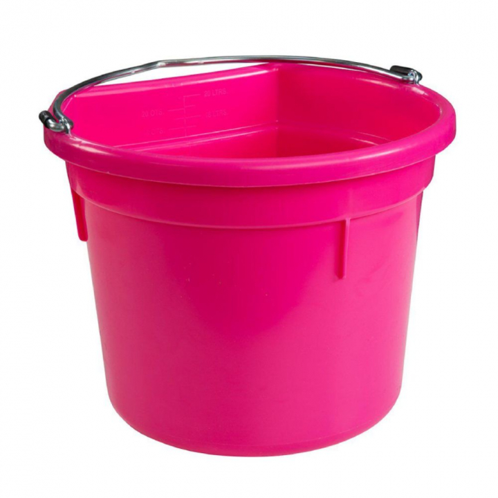 Bucket with Flat Back Pink in the group Stable & Paddock / Stable Supplies & Yard Equipment / Buckets at Equinest (626011RS)