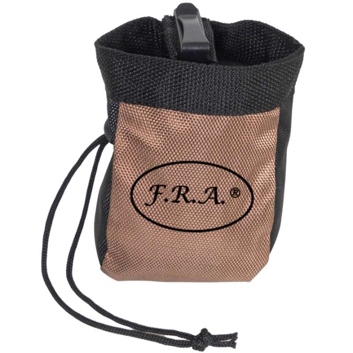 Treat Bag Black/Brown in the group Grooming & Health Care / Horse Treats at Equinest (1152450318BABR)