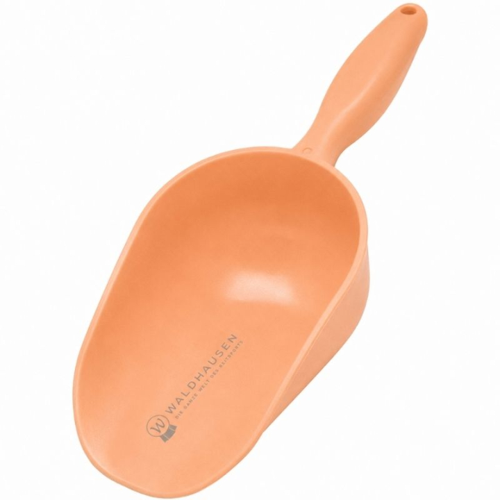 Feed Scoop 0,5L Orange in the group Stable & Paddock / Stable Supplies & Yard Equipment / Feeding Equipment at Equinest (1509049PE)