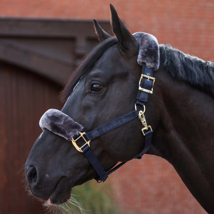Halter Show-Line Half Fur Navy Blue in the group Horse Tack / Halters / Fabric & Nylon Halters at Equinest (4103021NA_r)