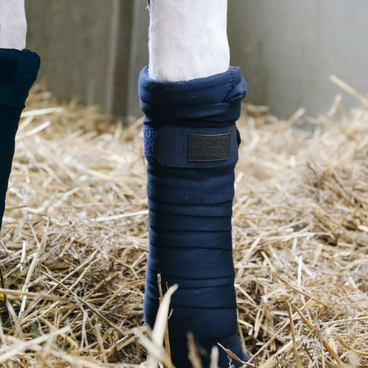 Stable Bandages Dirt-Repellent 4-pack Navy in the group Horse Tack / Leg Protection / Bandages at Equinest (42109MA)
