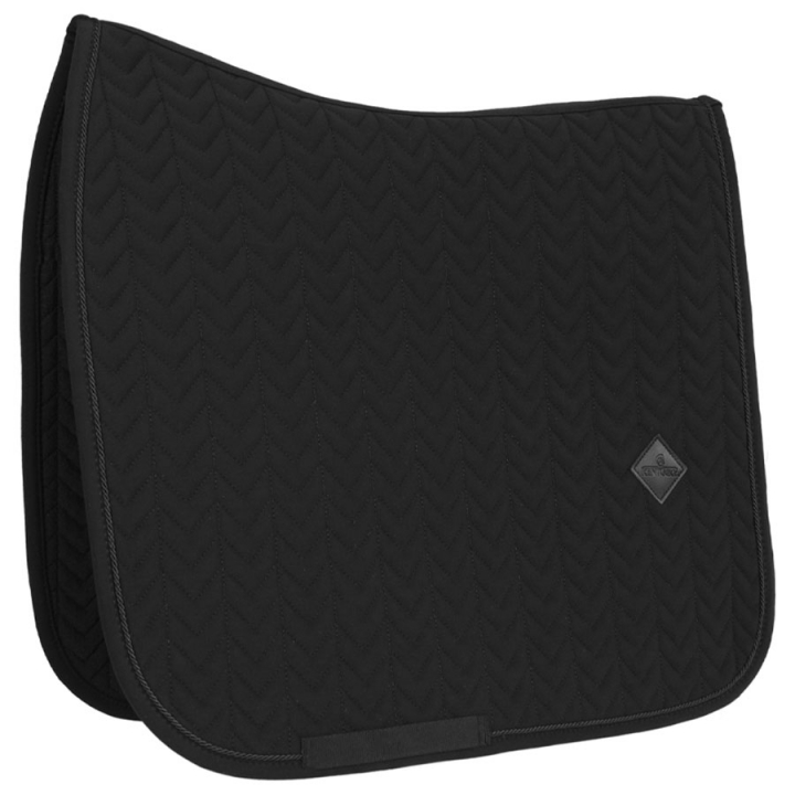 Dressage Saddle Pad Fishbone Black in the group Horse Tack / Saddle Pads / Dressage Saddle Pad at Equinest (4257401DRBA_r)