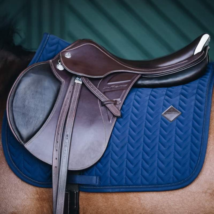 Saddle Pad Fishbone Navy Blue in the group Horse Tack / Saddle Pads / All-Purpose & Jumping Saddle Pads at Equinest (4257403SJNA_r)