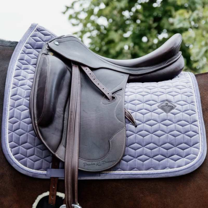 Dressage Saddle Pad Velvet Purple in the group Horse Tack / Saddle Pads / Dressage Saddle Pad at Equinest (4257975DRPU_r)