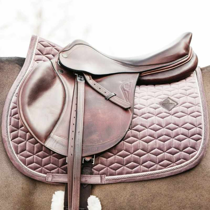 Saddle Pad Velvet Light Purple in the group Horse Tack / Saddle Pads / All-Purpose & Jumping Saddle Pads at Equinest (4257976SJLPU_r)