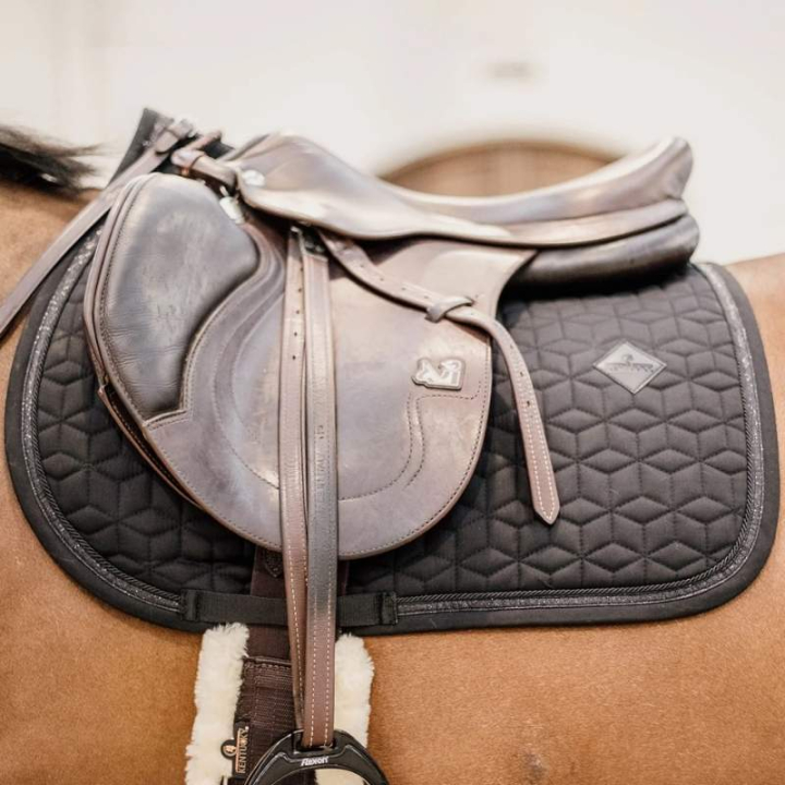 Saddle Pad Glitter Rope Black in the group Horse Tack / Saddle Pads / All-Purpose & Jumping Saddle Pads at Equinest (42584Sv_r)