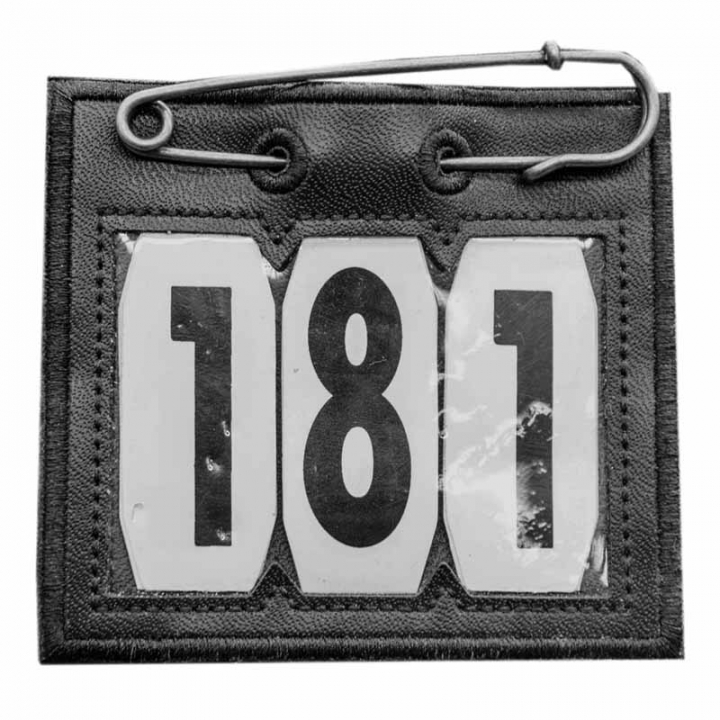Number tag PVC Safety Pin Black in the group Horse Tack / Horse Tack Accessories / Competition Numbers at Equinest (42682013BA)