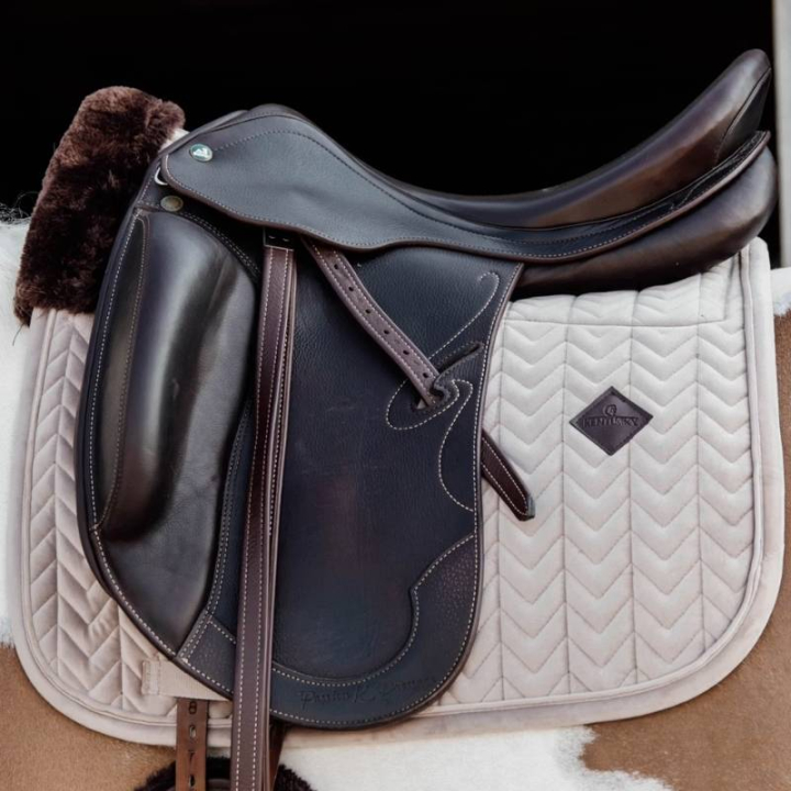 Dressage Saddle Pad Skin Friendly Velvet Beige in the group Horse Tack / Saddle Pads / Dressage Saddle Pad at Equinest (4270632DRBE_r)