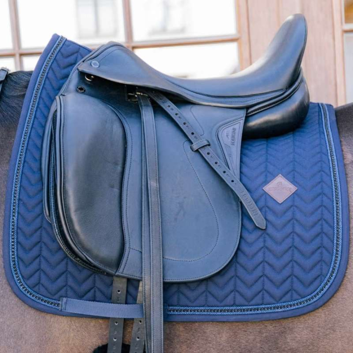 Dressage Saddle Pad Metal Chain Navy Blue in the group Horse Tack / Saddle Pads / Dressage Saddle Pad at Equinest (4272103DRNA_r)
