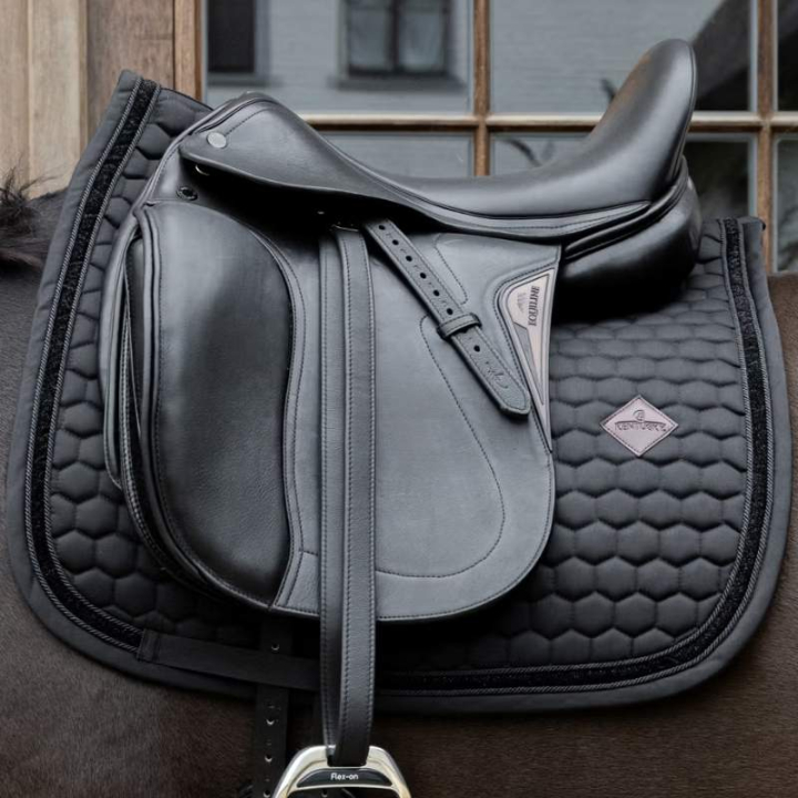 Dressage Saddle Pad Glitter Band Black in the group Horse Tack / Saddle Pads / Dressage Saddle Pad at Equinest (4273001DRBA_r)