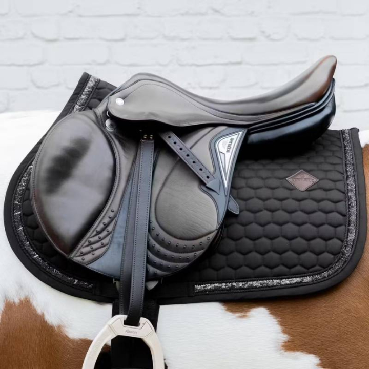 Saddle Pad Glitter Band Black in the group Horse Tack / Saddle Pads / All-Purpose & Jumping Saddle Pads at Equinest (4273001SJBA_r)