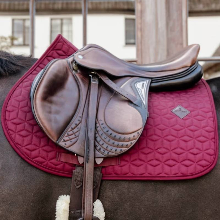 Saddle Pad Classic Wine Red in the group Horse Tack / Saddle Pads / All-Purpose & Jumping Saddle Pads at Equinest (42803Vn_r)