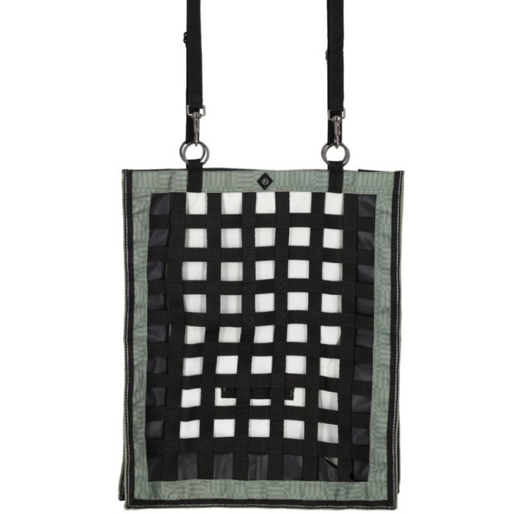 Hay Bag Slowfeeder Turnout Lineair Green in the group Stable & Paddock / Stable Supplies & Yard Equipment / Hay Nets & Hay Bags at Equinest (5705LNMT0GN)