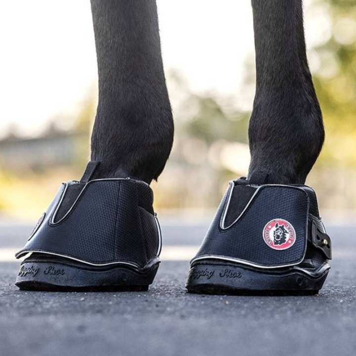 Hoof Boots Active Jogging Shoe Slim 2-pack Black in the group Horse Tack / Hoof Boots & Accessories at Equinest (59020107BA_r)
