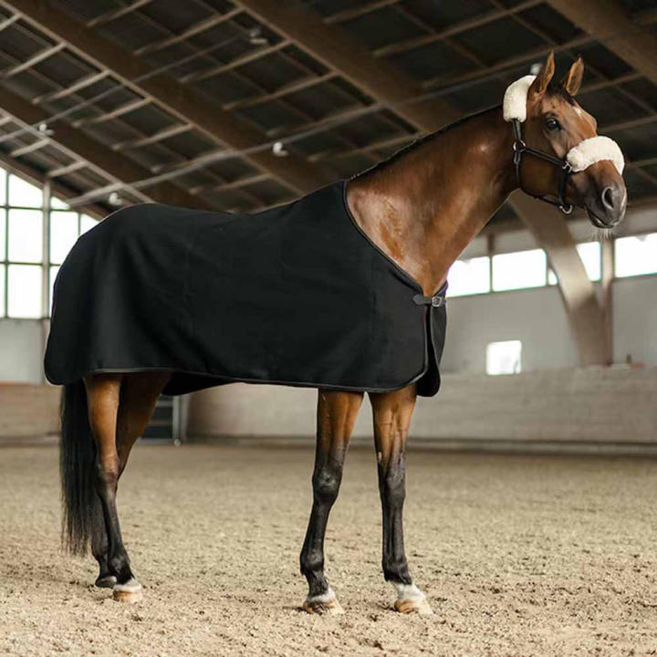 Wool Rug HS Vilma Black in the group Horse Rugs / Show Rugs & Travel Rugs at Equinest (603783BA_r)