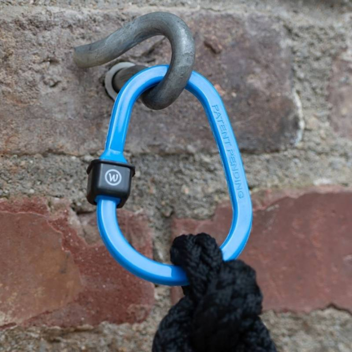Safety Lock Snap Hook 2-pack Blue in the group Stable & Paddock / Stable Supplies & Yard Equipment / Stable Hooks & Tack Racks at Equinest (620050BL)