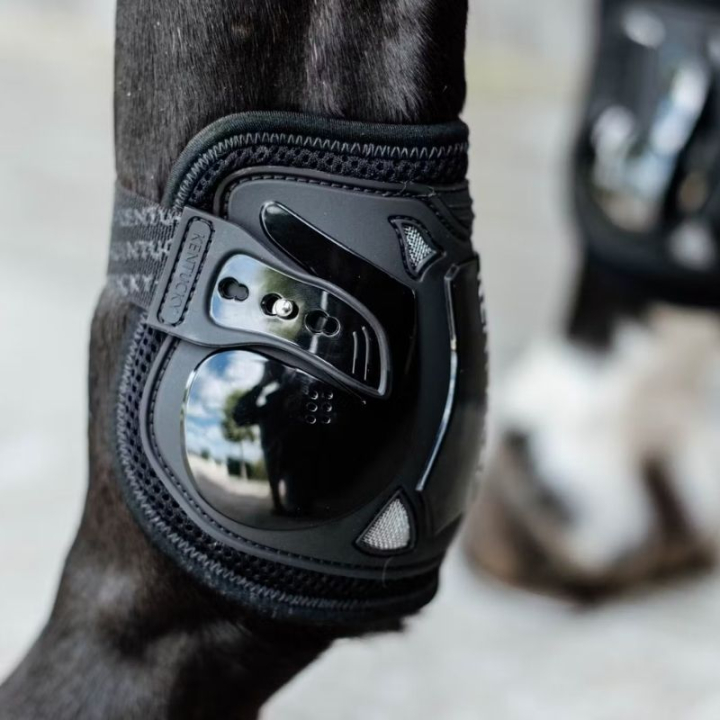Fetlock Boots Moon Air Black in the group Horse Tack / Leg Protection / Fetlock Boots at Equinest (8820201MBA_r)