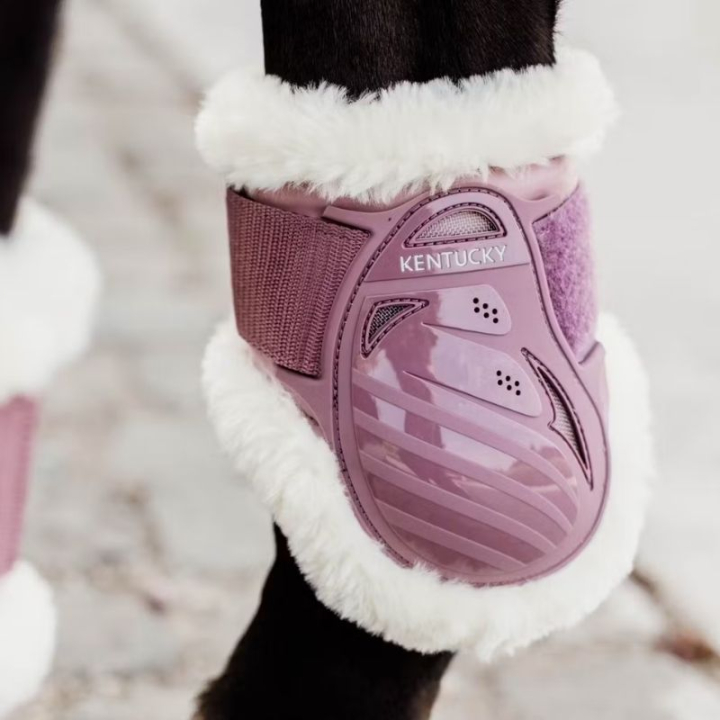 Fetlock Boots Young Vegan Sheepskin Old Pink in the group Horse Tack / Leg Protection / Fetlock Boots at Equinest (88205OPI_r)