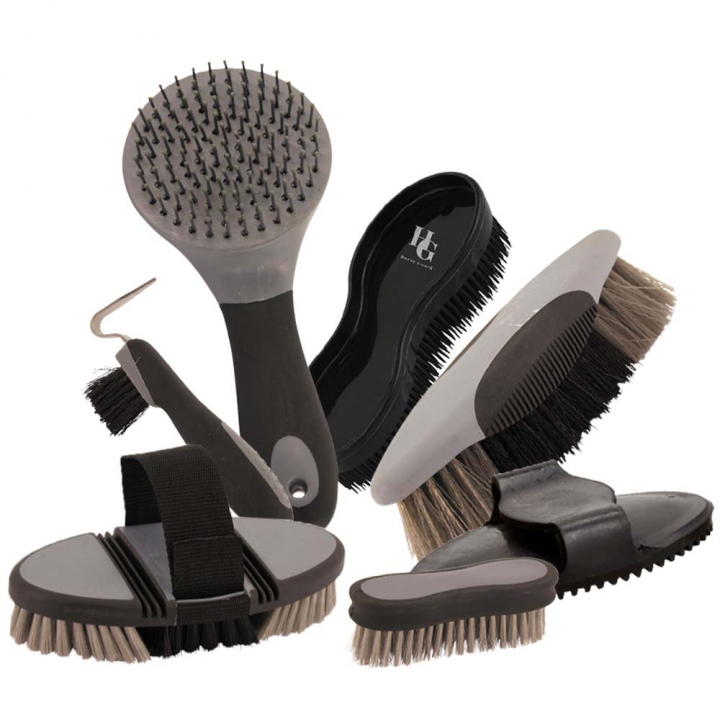 Large Brush Kit SoftTouch Gray/Black in the group Grooming & Health Care / Horse Brushes / Dandy Brushes & Dust Brushes at Equinest (BORSTKIT2GRBA)