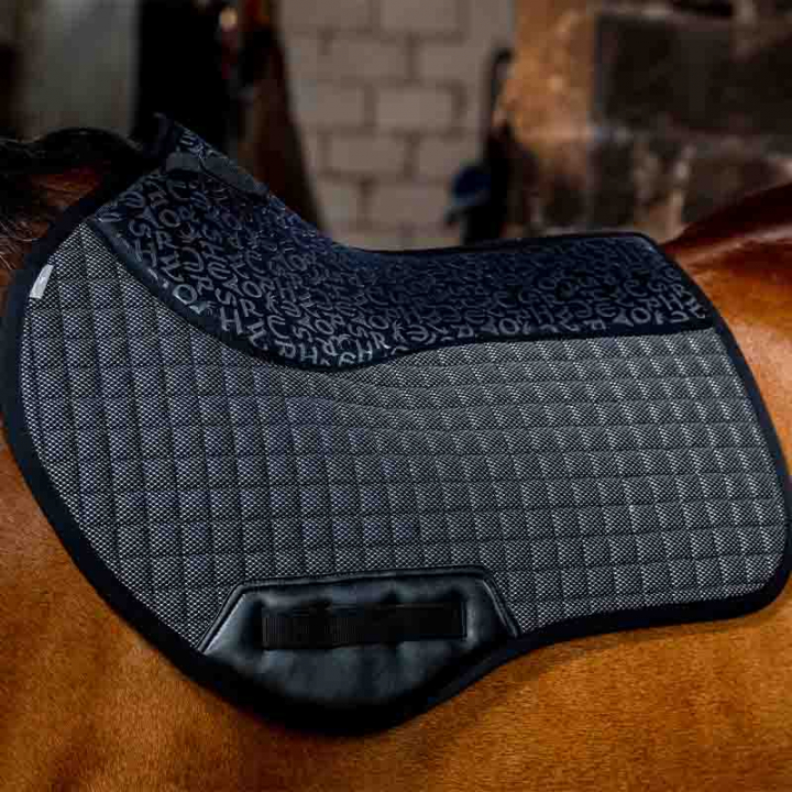 Tech Comfort Black Saddle Pad in the group Horse Tack / Saddle Pads / All-Purpose & Jumping Saddle Pads at Equinest (DAHTLCBA)