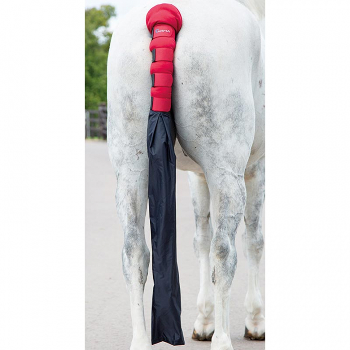 Tail Guard with Pouch Red in the group Horse Tack / Horse Tack Accessories / Tail Guards at Equinest (SH1842RO)