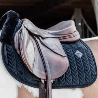 Saddle Pad Skin Friendly Velvet Black