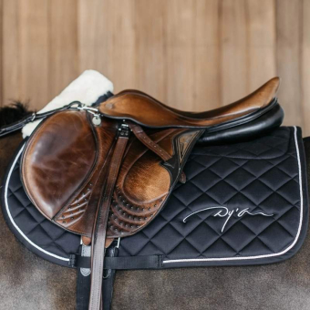 Saddle Pad Skin Friendly Vegan Sheepskin Black