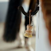 Hoof Brush with Hoof Pick Rund Brown Hoof Brush with Hoof Pick Rund Brown