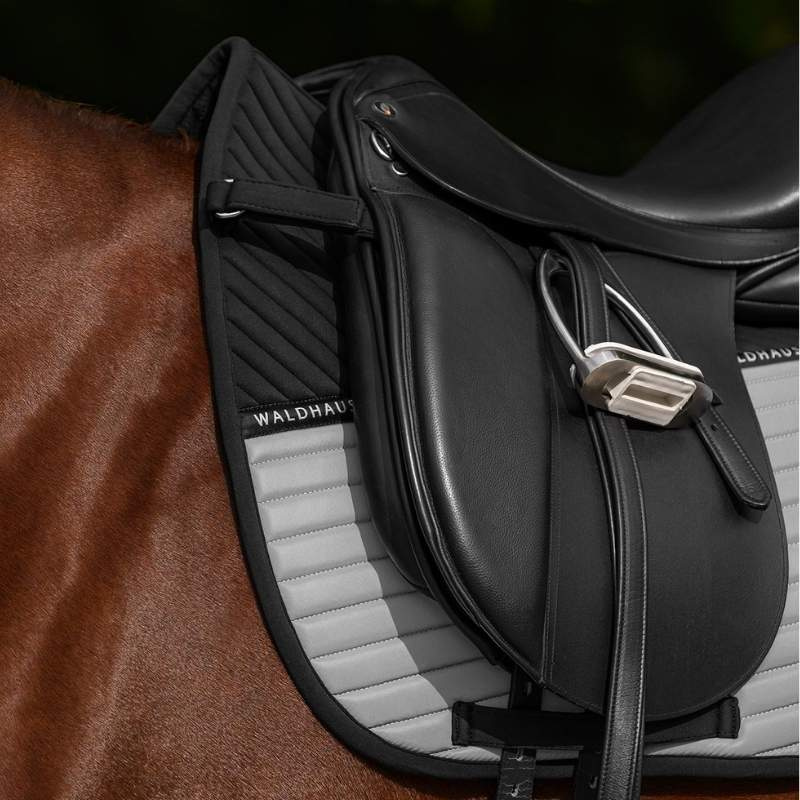Dressage Saddle Pad Reflex Grey