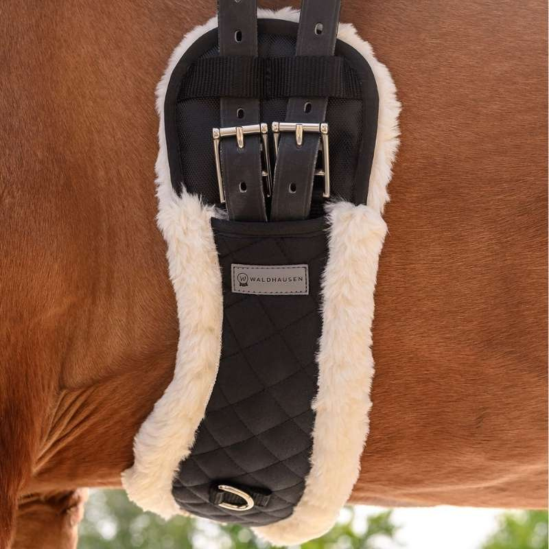 Dressage Girth Half Moon Faux Fur Black/Natural