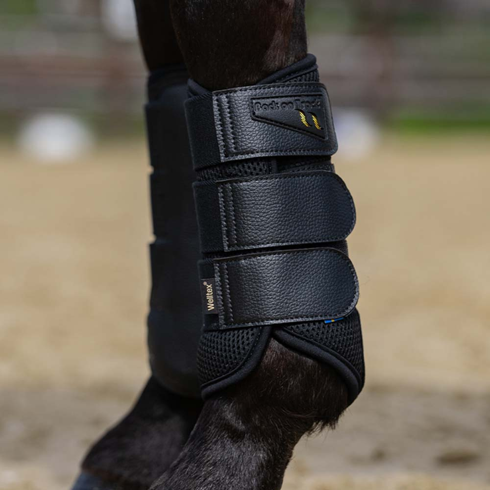 Brushing Boots Airflow Black