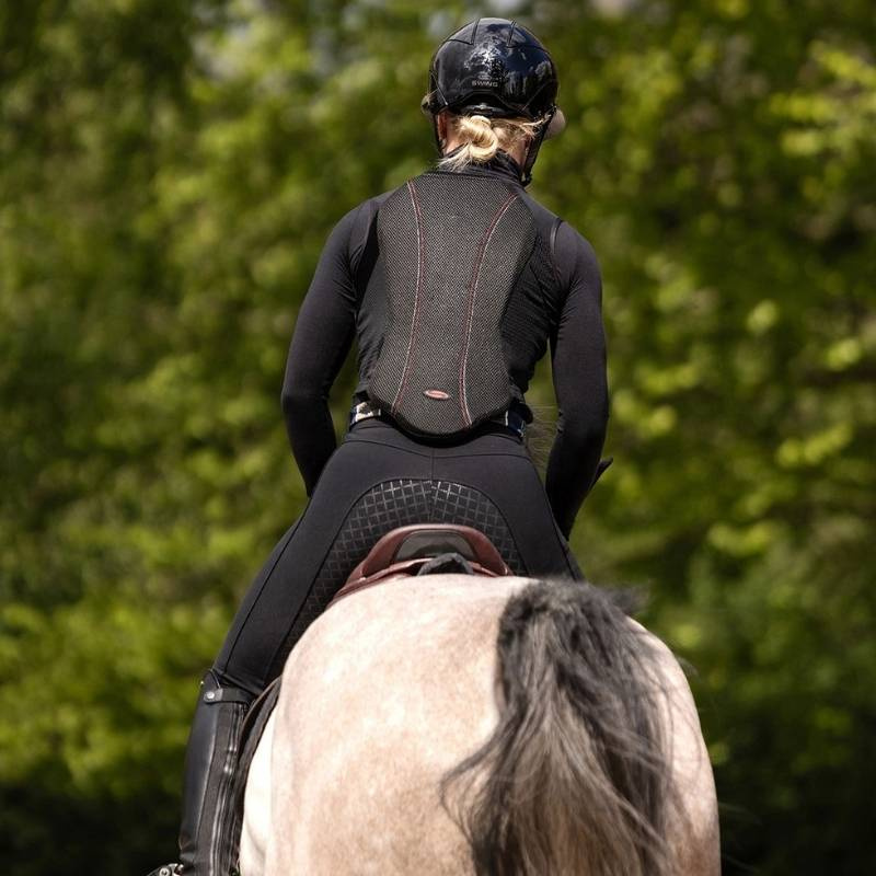 Back Protector P06 Black