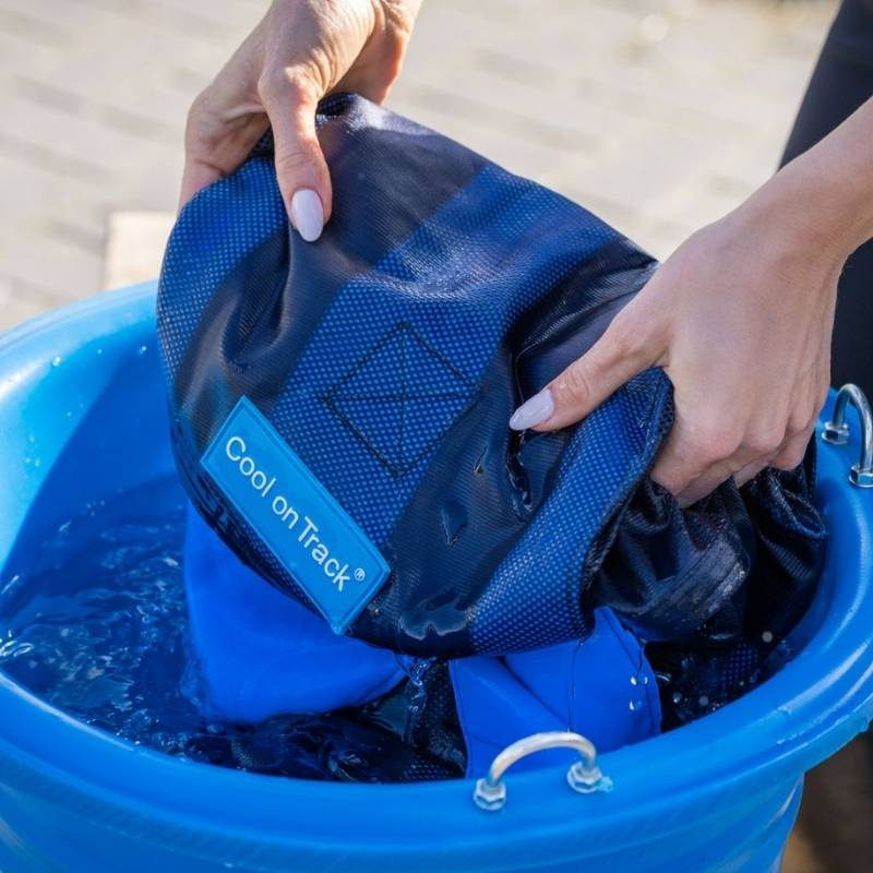 Cooling Neck Cool on Track Blue