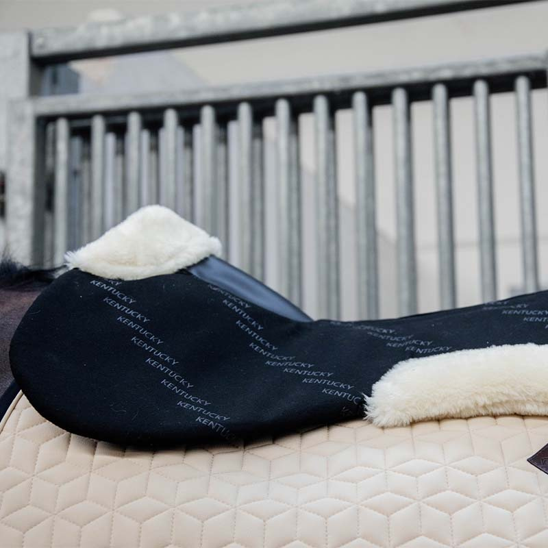 Saddle Pad Sheepskin Impact Equalizer Black