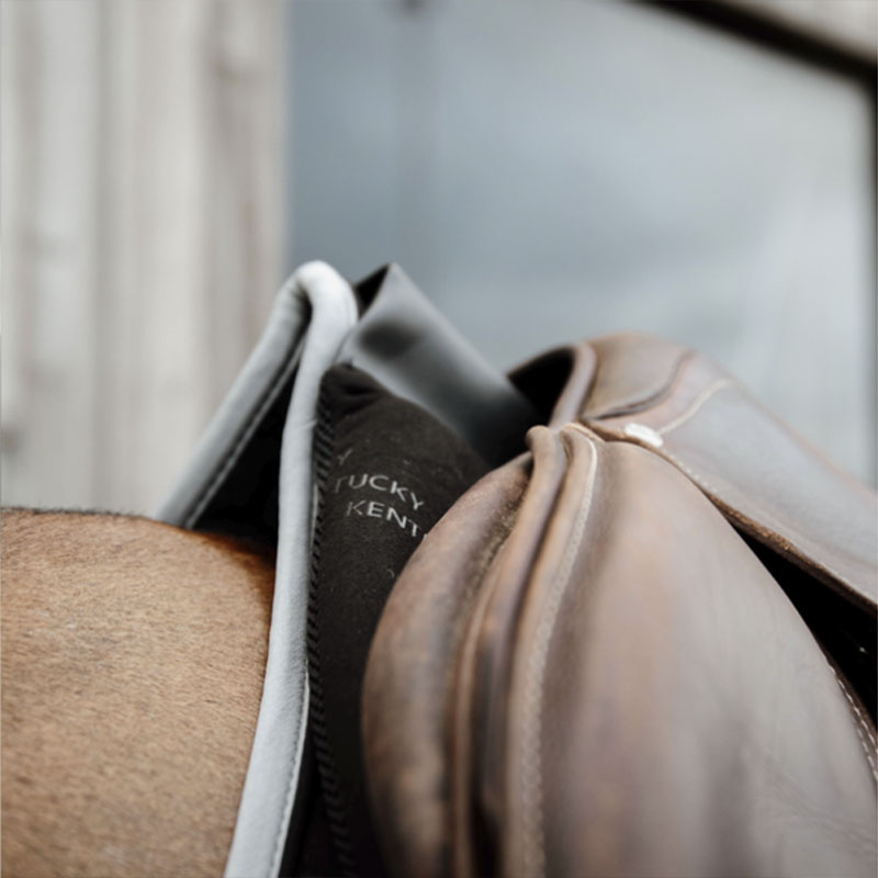 Saddle Pad Correction Impact Black