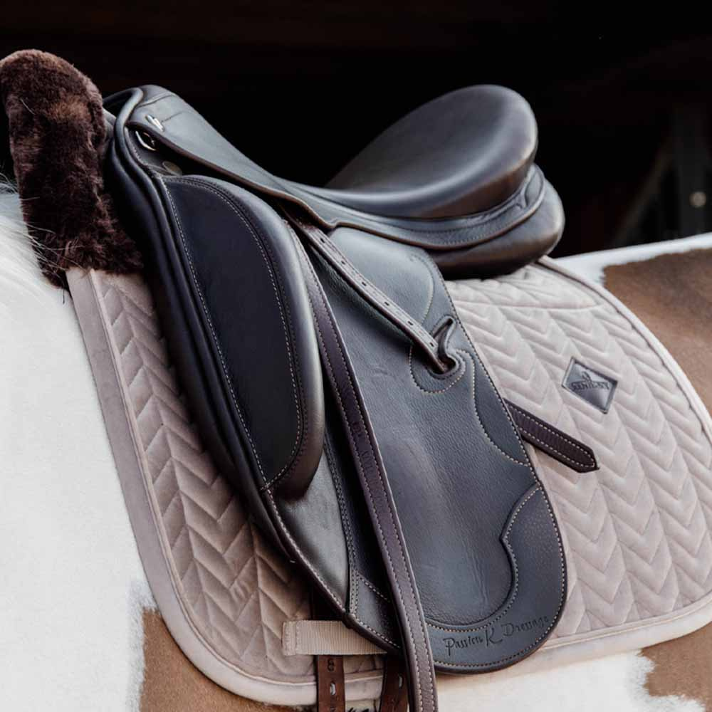 Dressage Saddle Pad Skin Friendly Velvet Beige