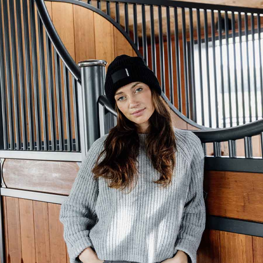 Beanie Rubber Logo Black