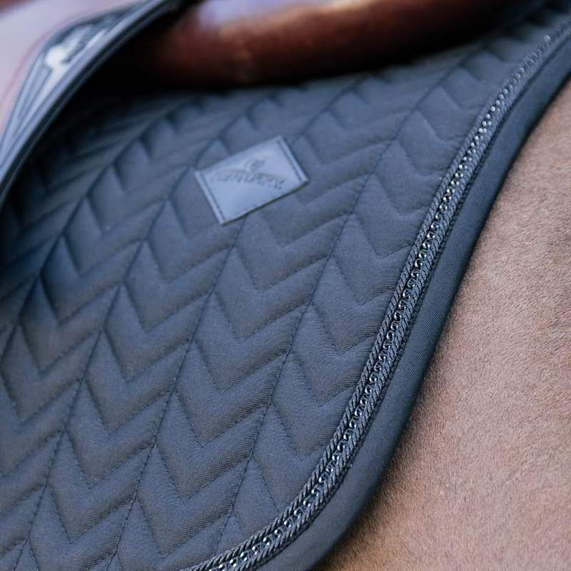 Saddle Pad Metal Chain Black