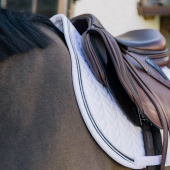 Saddle Pad Metal Chain White Saddle Pad Metal Chain White