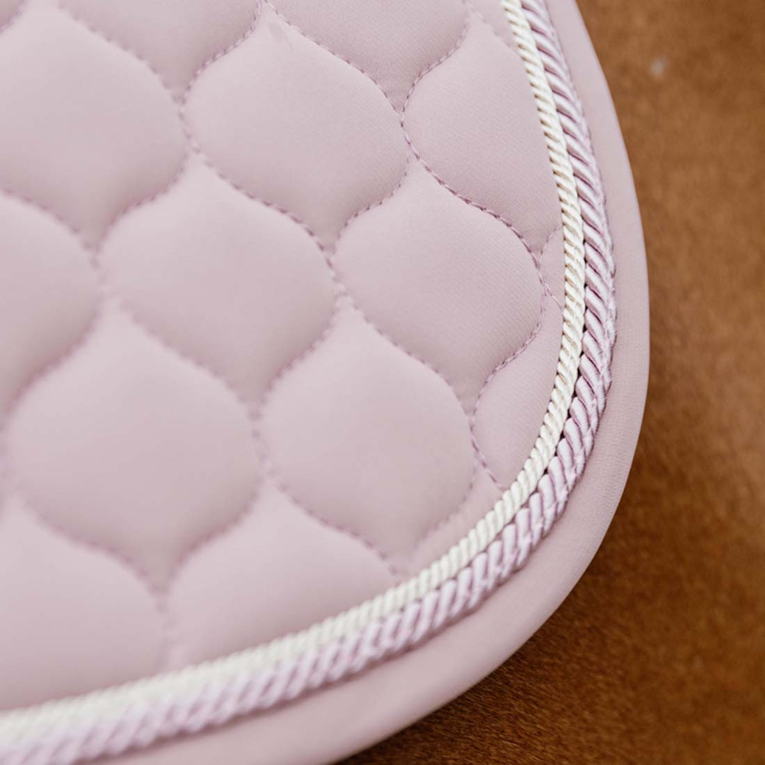 Saddle Pad Onion Quilt Rubber Logo Light Rose