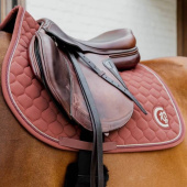 Saddle Pad Onion Quilt 3D Logo Fuchsia Saddle Pad Onion Quilt 3D Logo Fuchsia