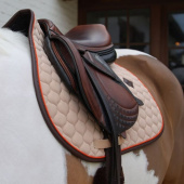 Saddle Pad Onion Quilt Leather Beige Saddle Pad Onion Quilt Leather Beige