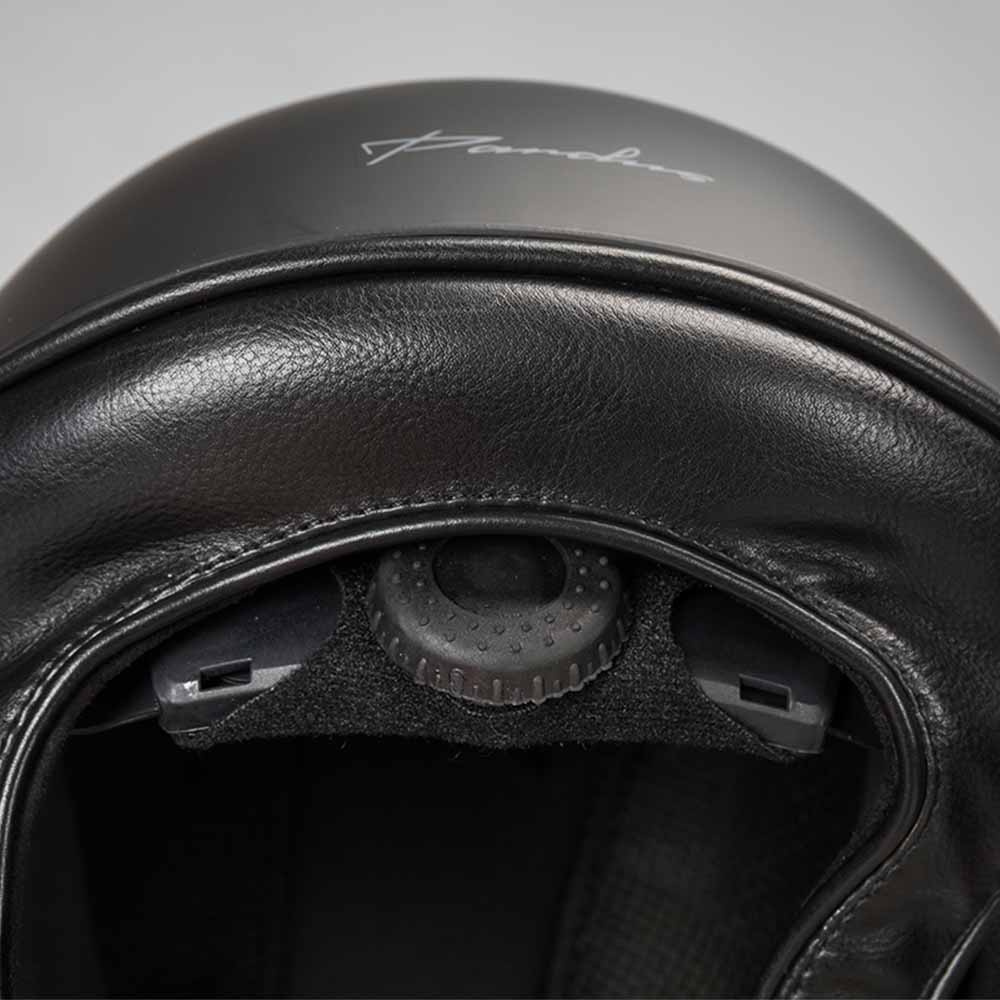 Riding Helmet EQ3 Pardus with Screw Smooth Top Black.