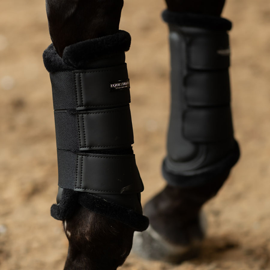 Brushing Boots ES Faux Fur Black
