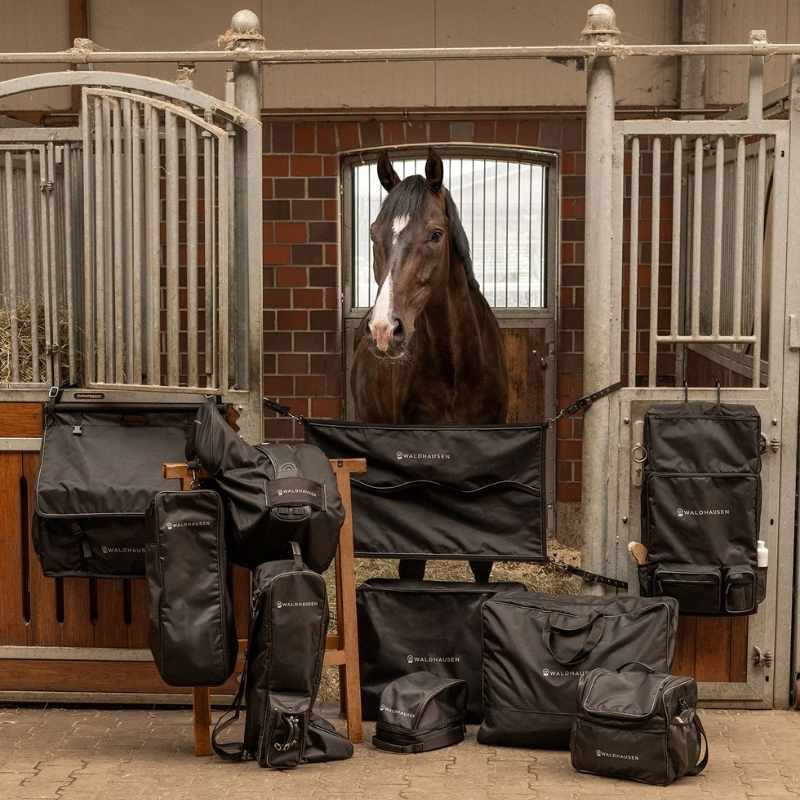 Stable Bag EquiEssential Small Black