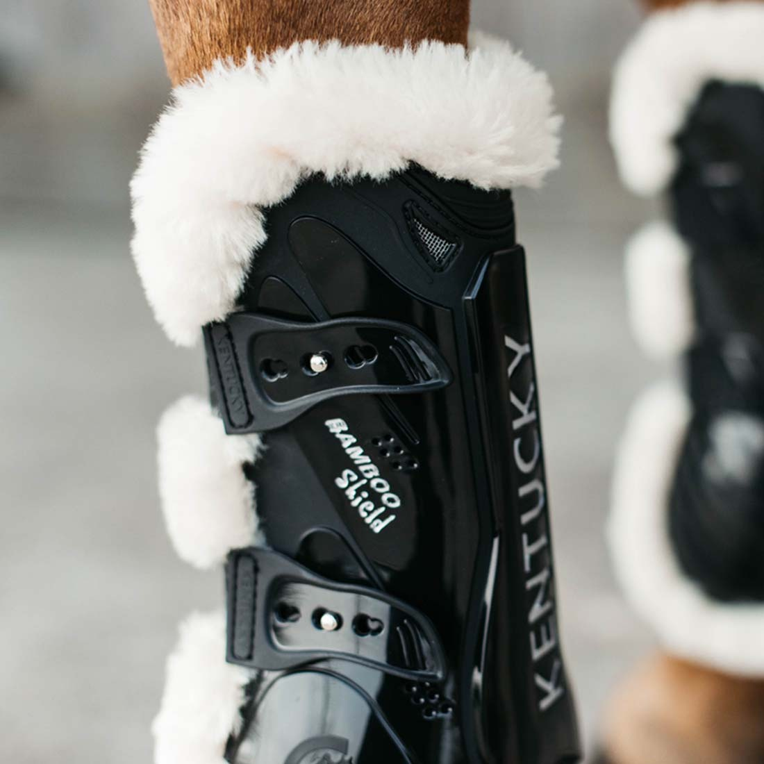 Tendon Boots Sheepskin Bamboo Shield Black