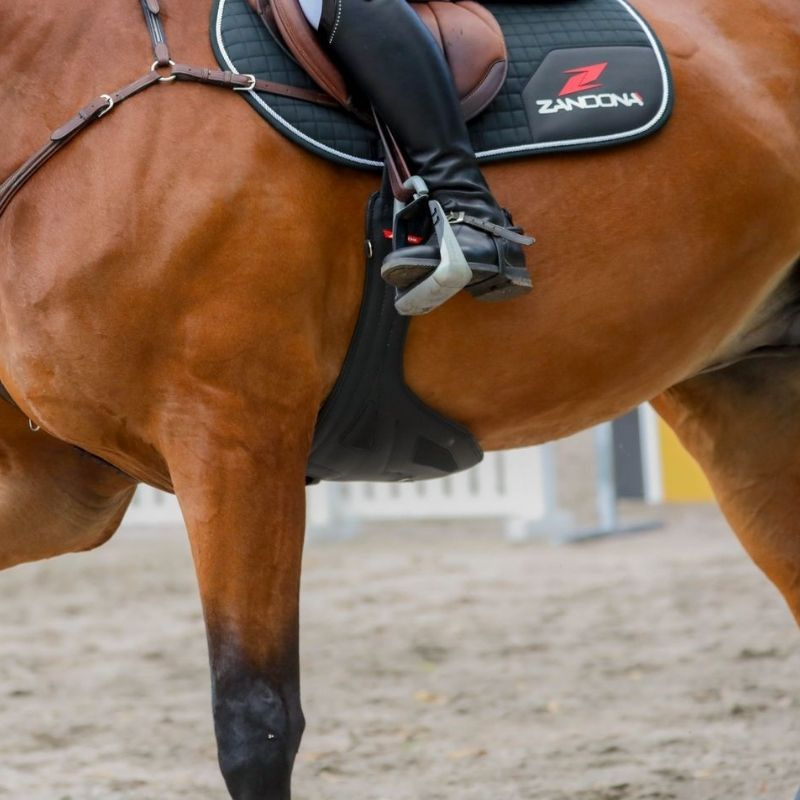 Techno Stud Girth Black