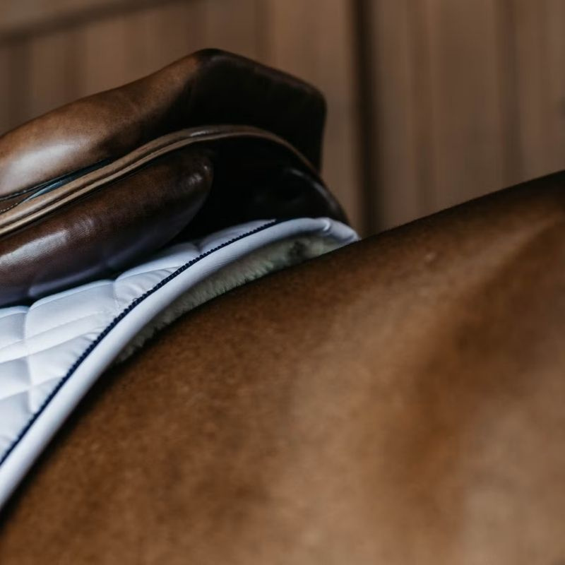 Saddle Pad Skin Friendly Vegan Sheepskin White